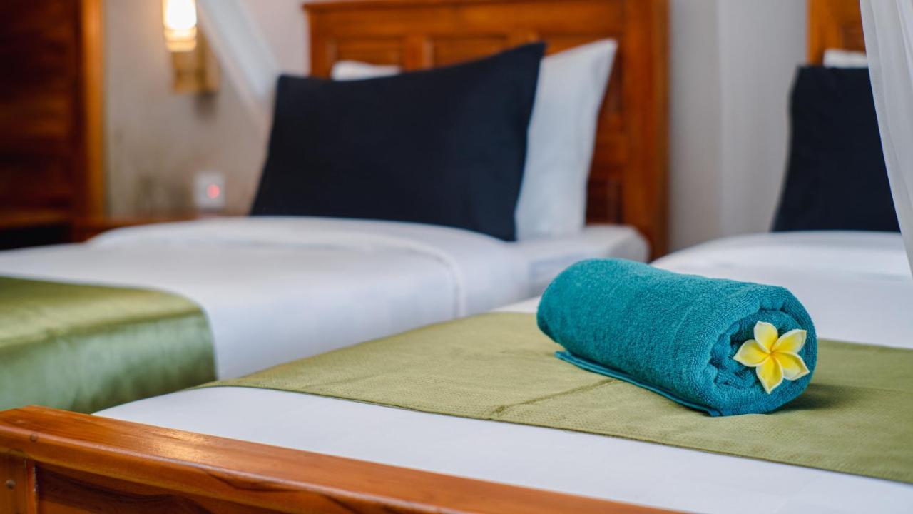 Odiyana Bali Retreat Hotel Banyuwedang Luaran gambar